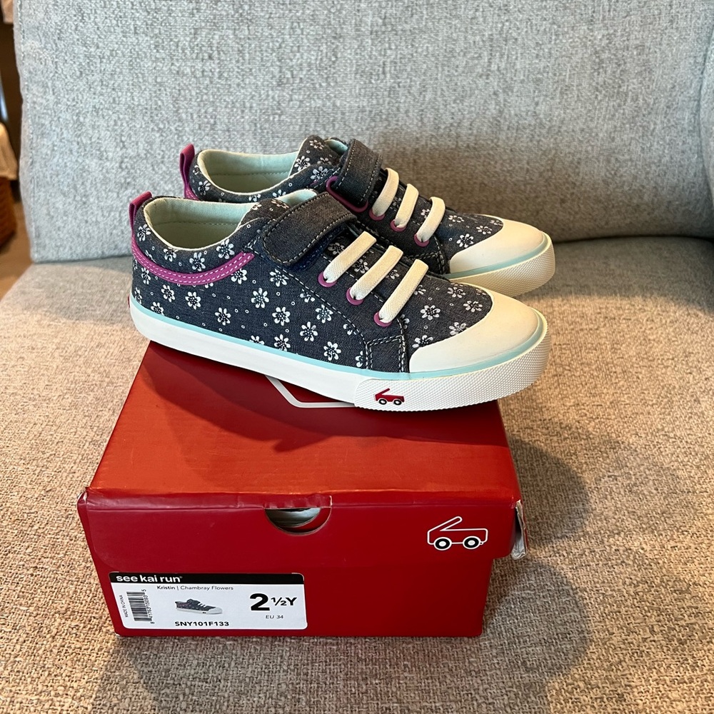 See Kai Run Kids' Floral Sneakers - Blue and White